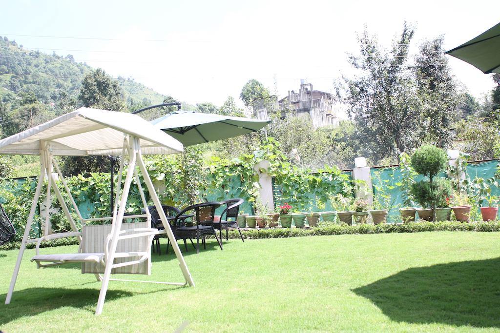 Hotel The Royal Court Nainital Esterno foto
