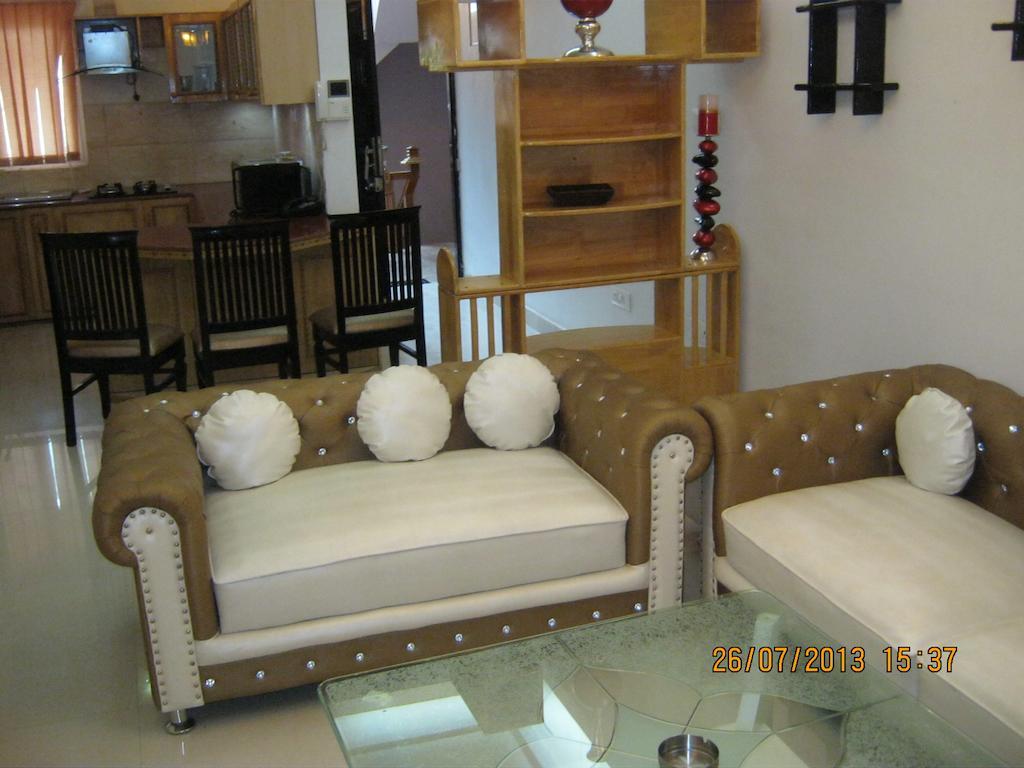 Hotel The Royal Court Nainital Esterno foto