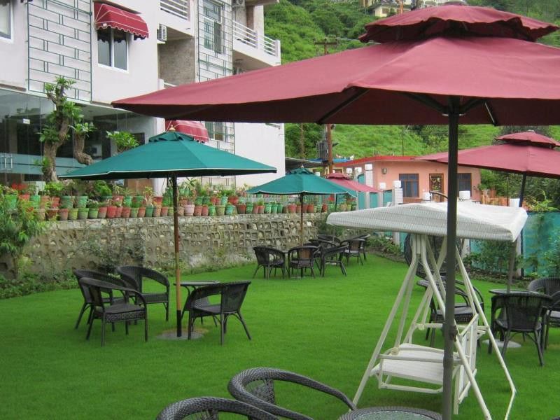 Hotel The Royal Court Nainital Esterno foto